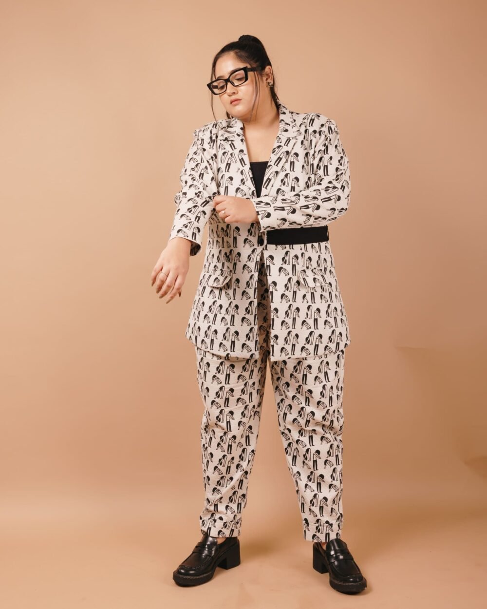 Quriky beige co-ord set - Image 4